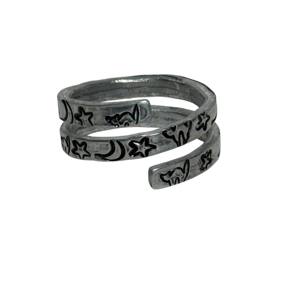 Handmade stamped witch core celestial black cat silver adjustable wrap ring - Picture 9 of 9